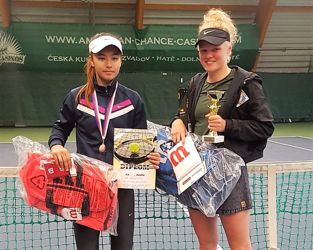 Dorostenky Nováková a Abeldinová ve finále dvouhry