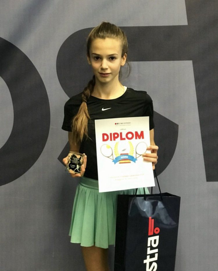 Sofie Marešová získala druhé místo na turnaji „A“ starších žákyň v Ostravě. Gratulujeme